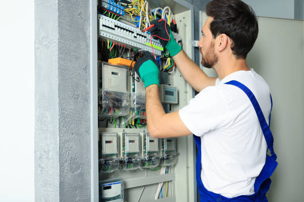Best Affordable Emergency Electrician  in Lakeview, WA